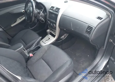 2010 Toyota Corolla S z USA, uszkodzony, nr VIN 2T1BU4EE2AC348138